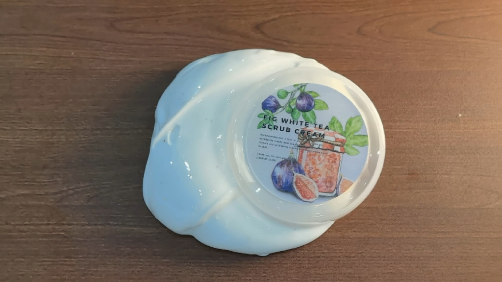 无花果白茶磨砂膏