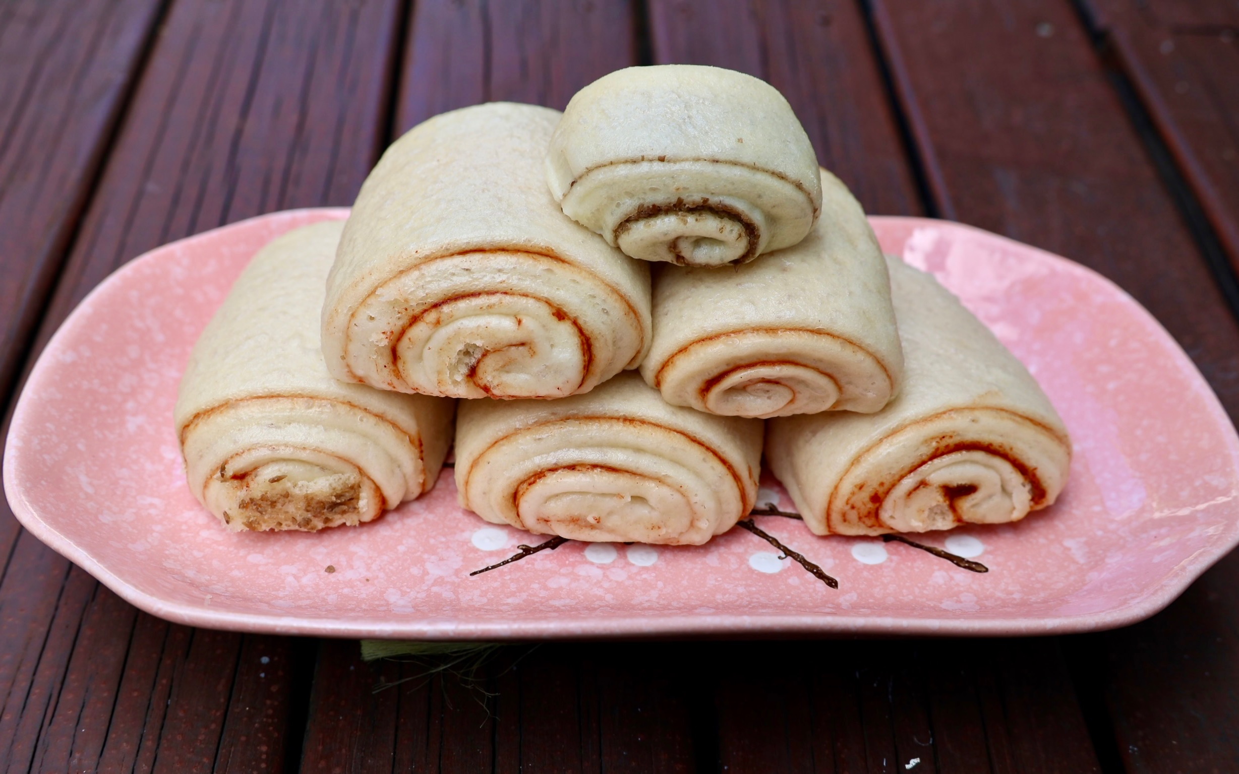 活动  豆沙卷和玫瑰南乳卷 bean paste rolls and rose bean curd
