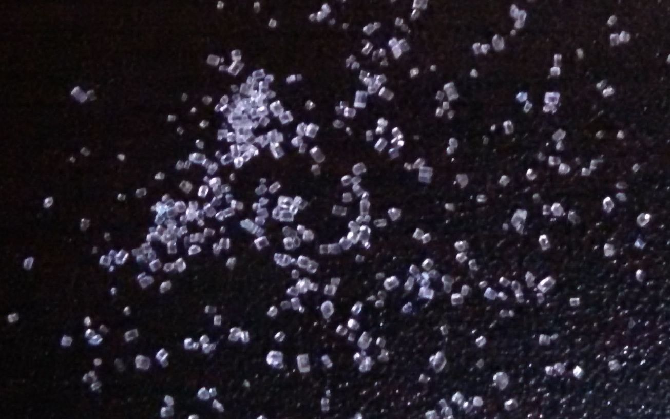 放大500倍的白砂糖