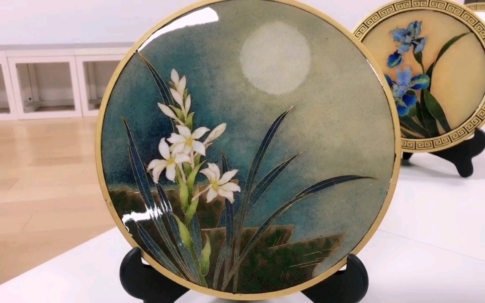 景泰蓝掐丝珐琅画 活性炭盘兰花