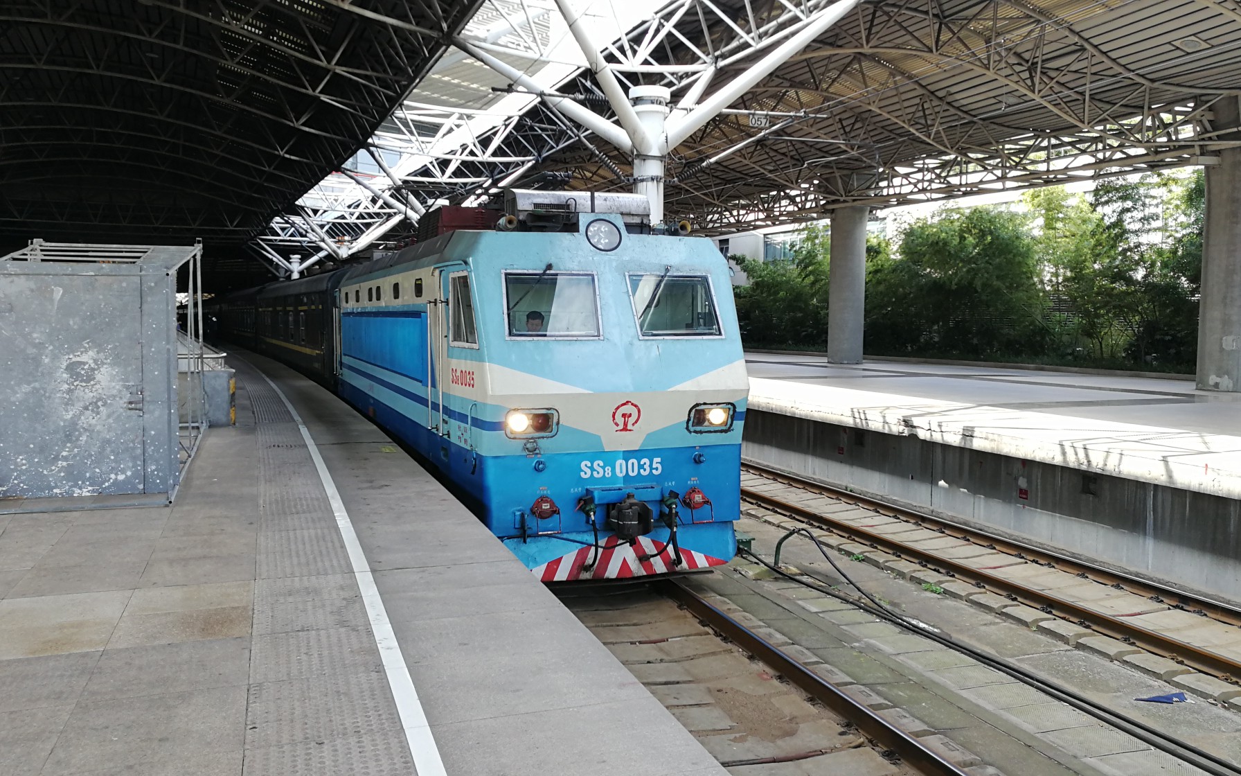 【中国铁路】k576次(永州-上海南)本务上局沪段ss80035牵引广铁沙段25