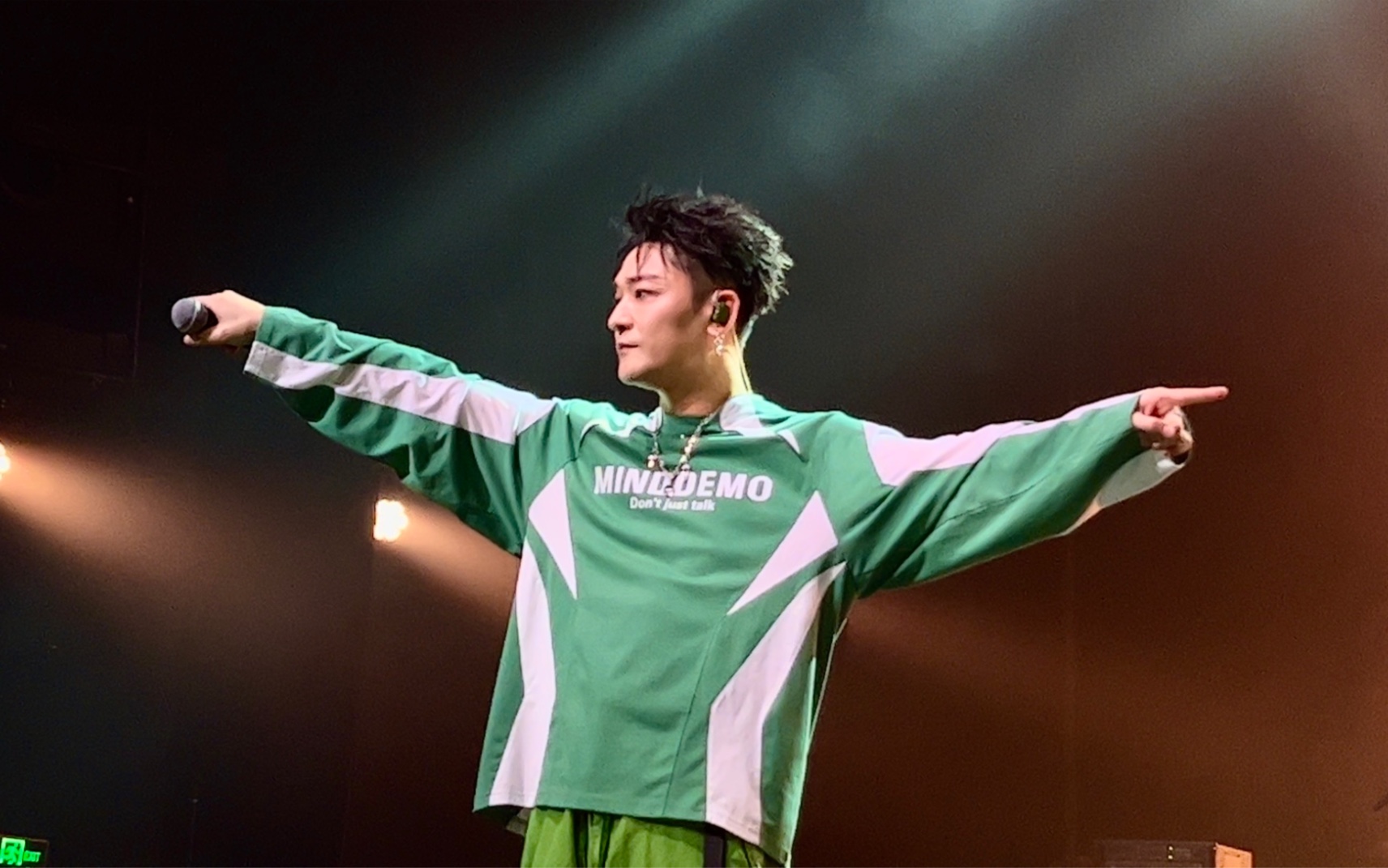 "我要截下来发给他们几个看看"【王一浩】【mic】【single ladies】