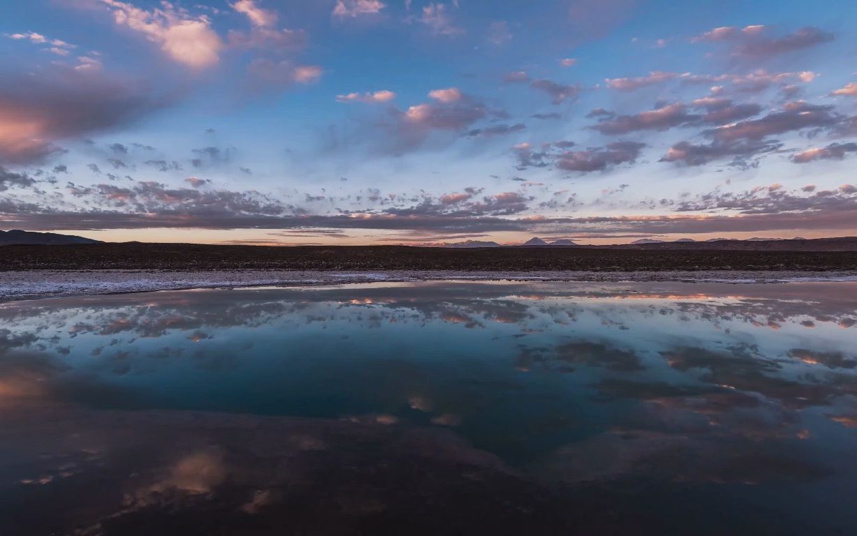 水天一色win10动态桌面,动态锁屏,屏保,任务栏透明,isaver