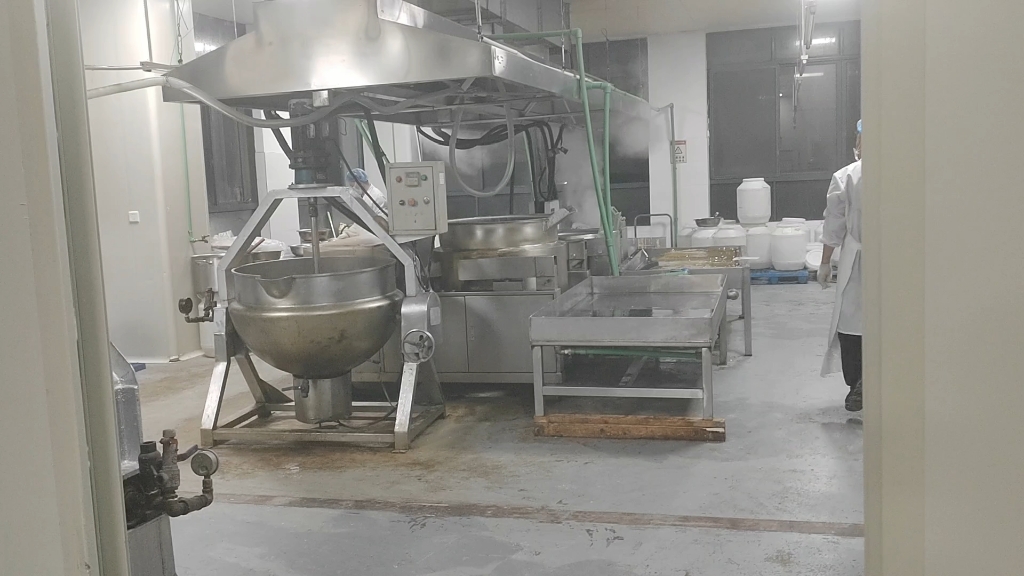 全自动龙须酥机器全套设备,熬汤锅冷却台炒面机 龙须酥拉丝机