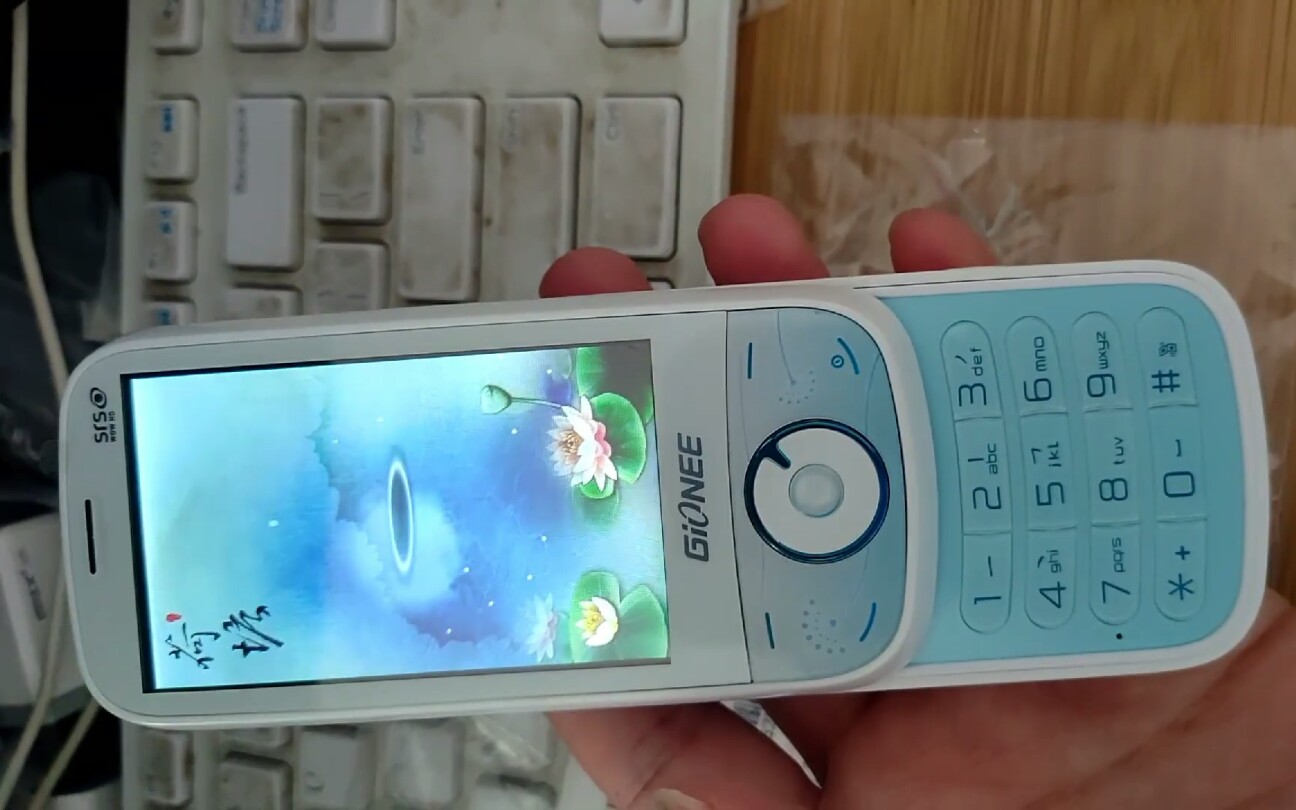 全新金立m600触屏滑盖冒泡游戏音乐手机