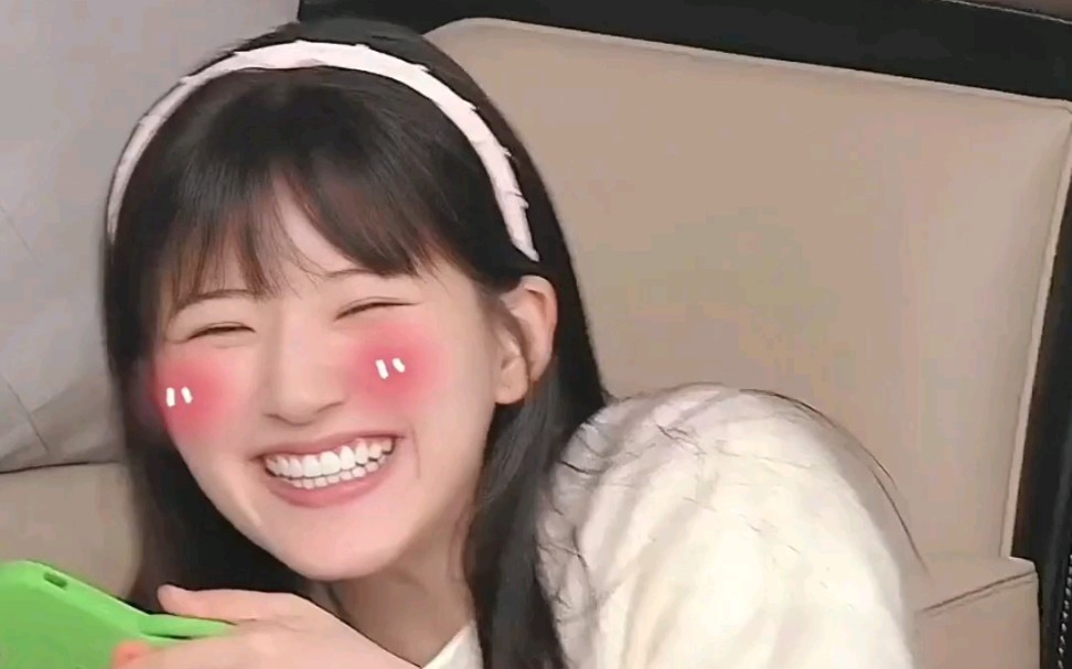 妈耶,赵露思天选桑稚,笑起来太甜了