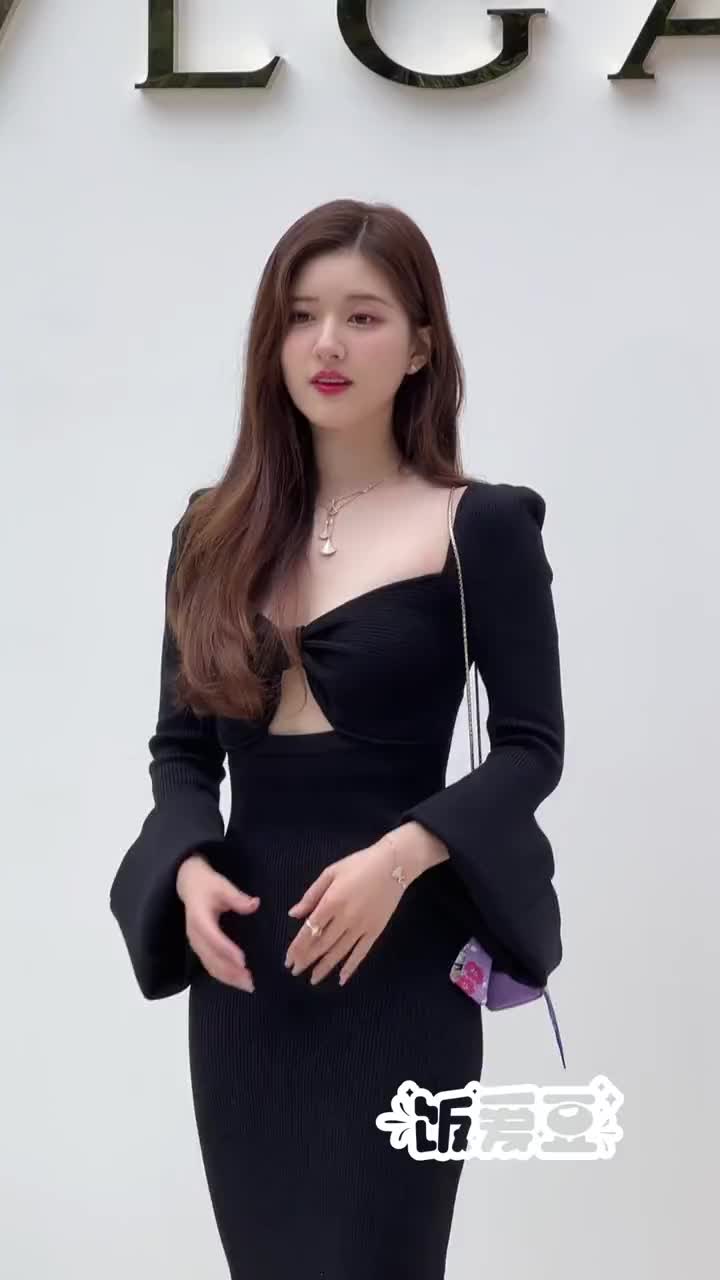 速速过来围观真千金来了赵露思赵露思生图美女抖音小助手dou小