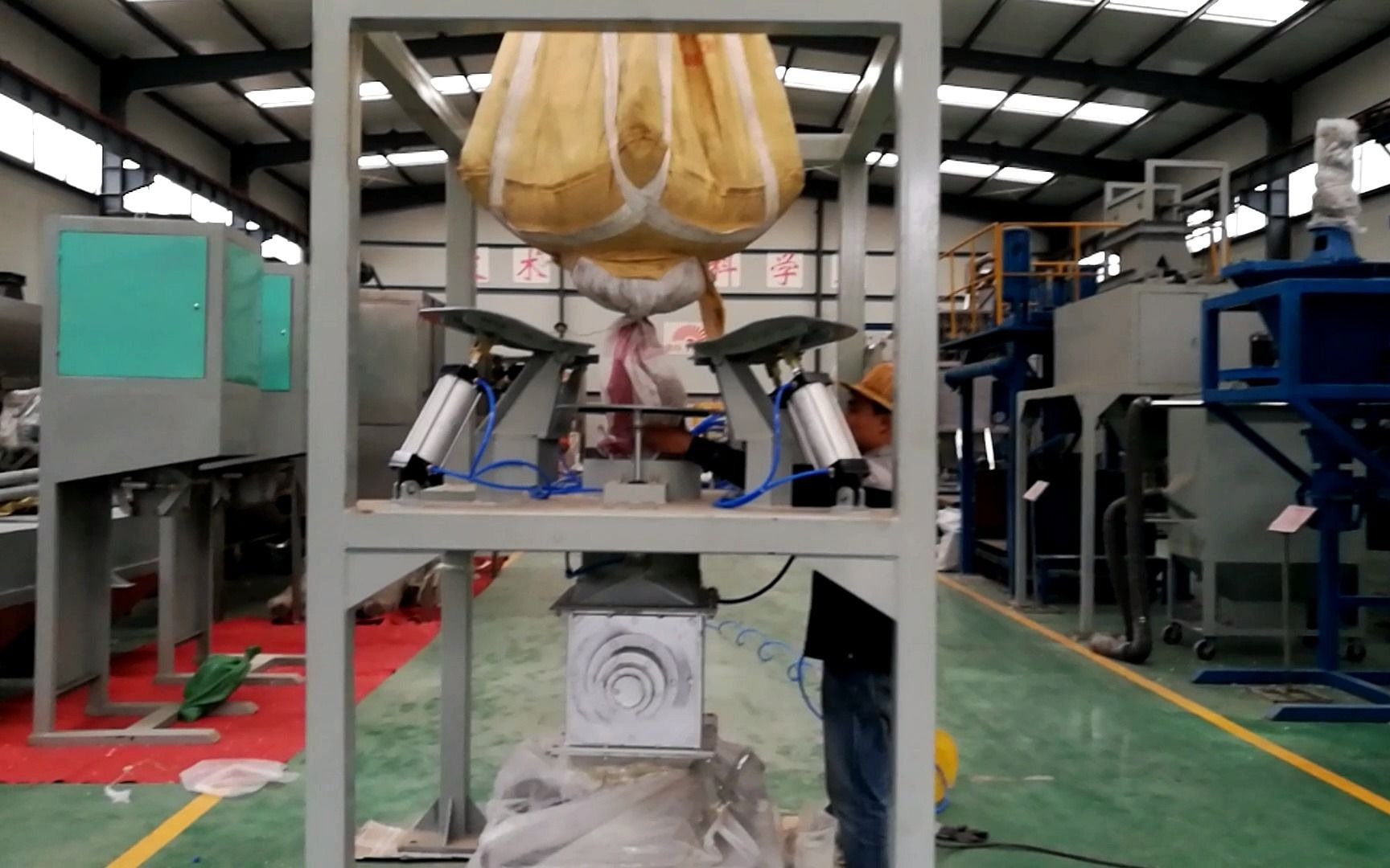 简易式手工吨包解包站 煤粉吨袋拆包机设备_哔哩哔哩_bilibili