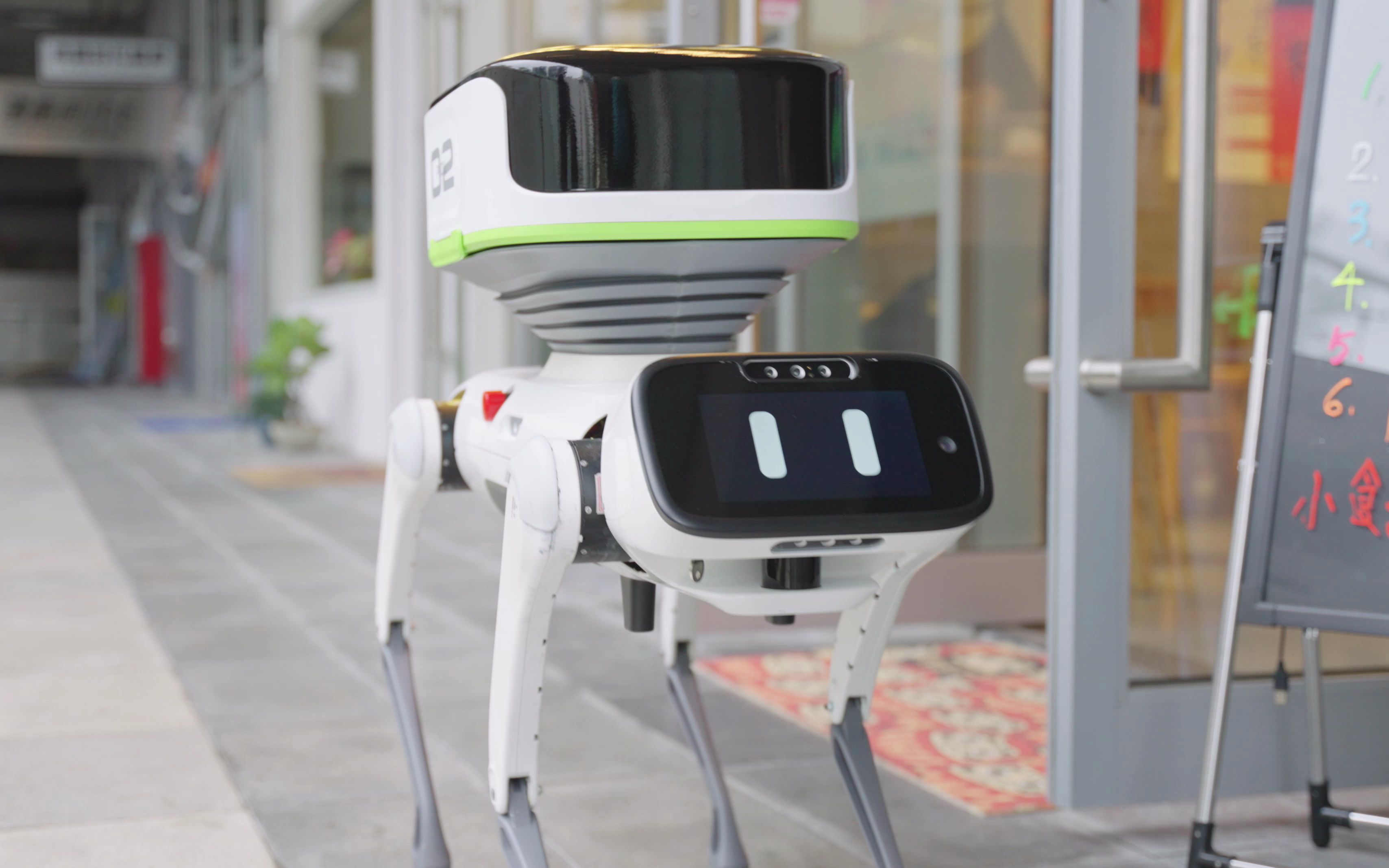 普渡科技首款四足配送机器人d1重磅发布普渡的一小步自动配送行业的一