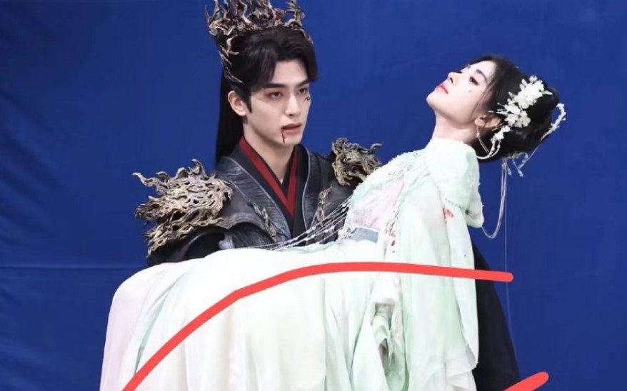 【鞠婧祎 宋威龙 千香】建木花仙和夜叉吻戏与公主抱上马戏份路透