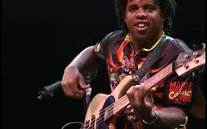 [图]【Victor Wooten】《你不能没有律动》Bass Day 98（U can't hold no groove）贝司 贝斯