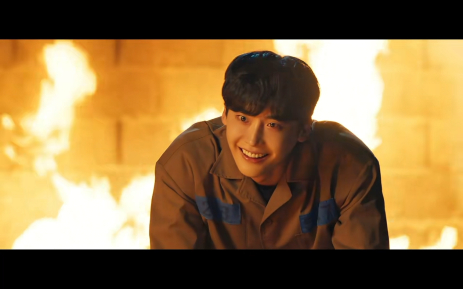 进来感受李钟硕的压迫感!【黑话律师/超燃混剪】