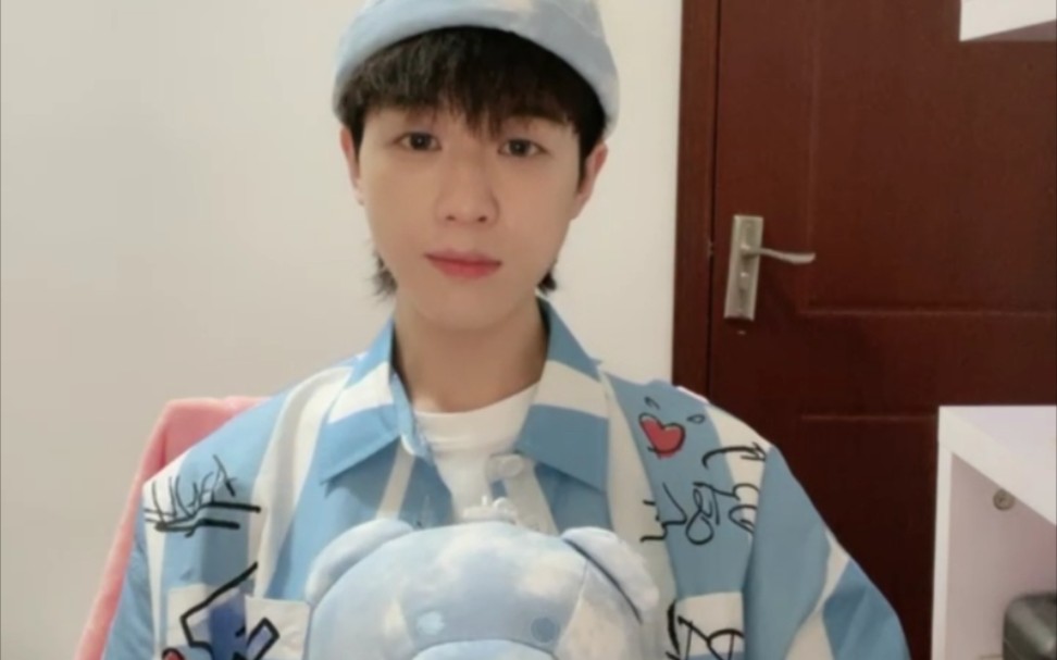 倒霉死勒210807直播梅梅太可爱了