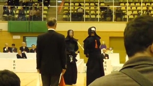 体育 剑道 岩佐英範先生 東京 対佐藤誠先生 和歌山 18 哔哩哔哩 つロ干杯 Bilibili