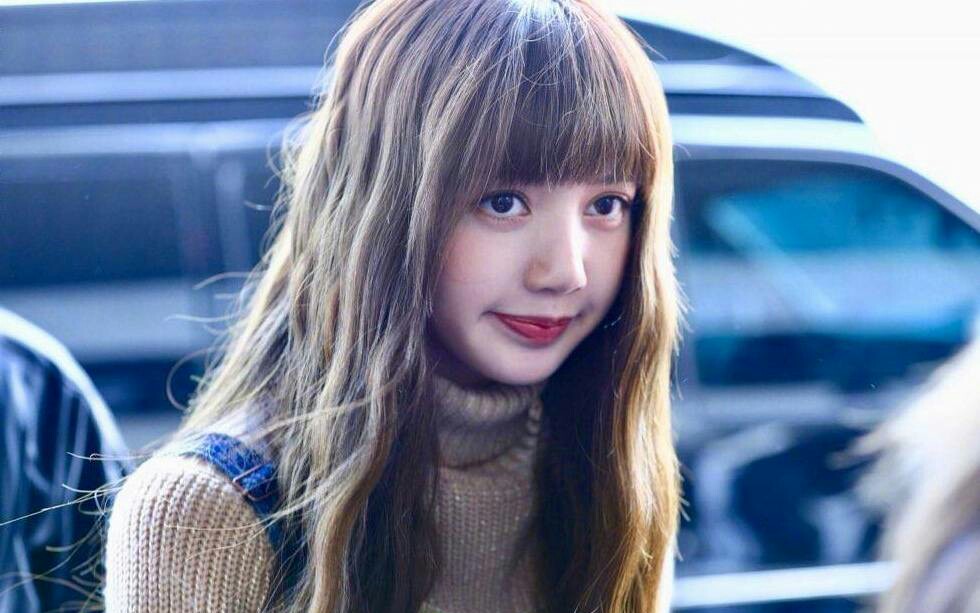 【lisa】小时候的舞台表演!宝贝也太可爱了吧!_哔哩哔哩_bilibili