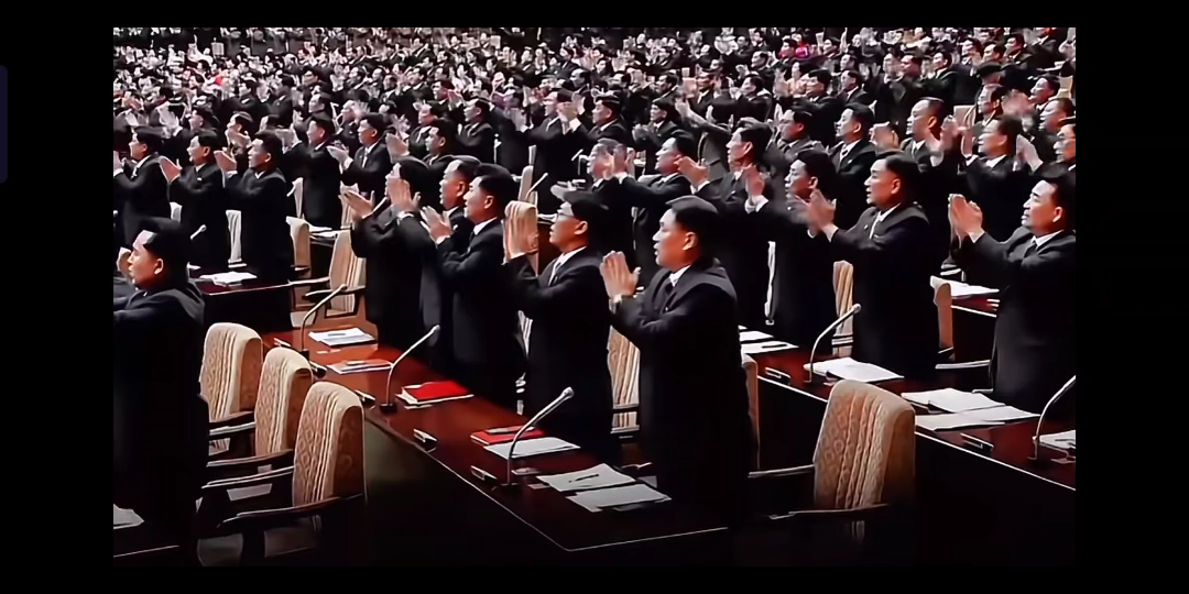 精心安排的演讲听众全部给予掌声和喝彩