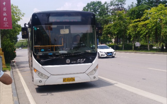 崇左运德公交聊城中通lck6850phevg运行视频