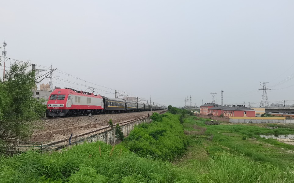 沈局沈段ss90201牵引k7591次列车(山海关→通化)提速通过