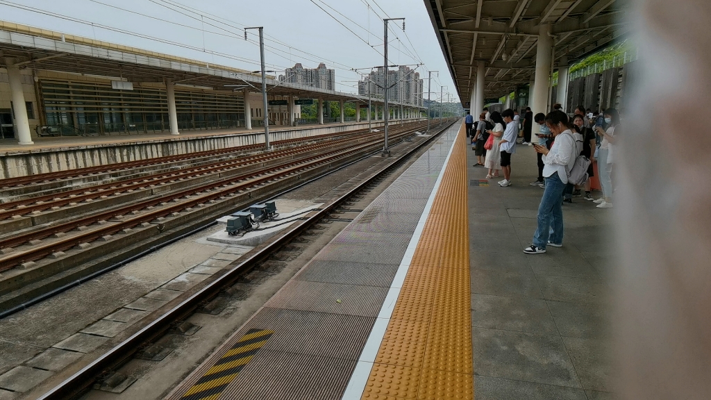 g2296次进黄石北站