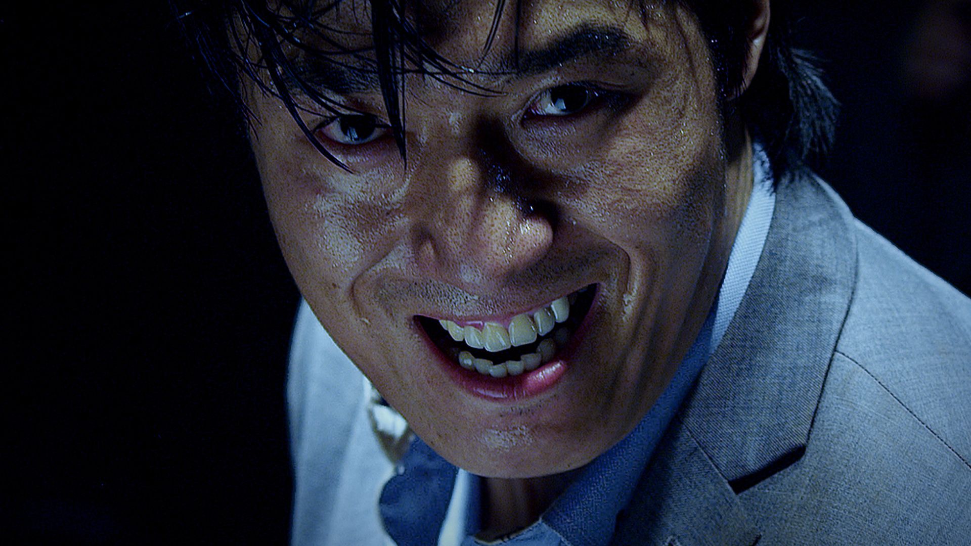 男人穿百斤重的铁鞋十年,脱下后练成了绝世武功!——超级保镖