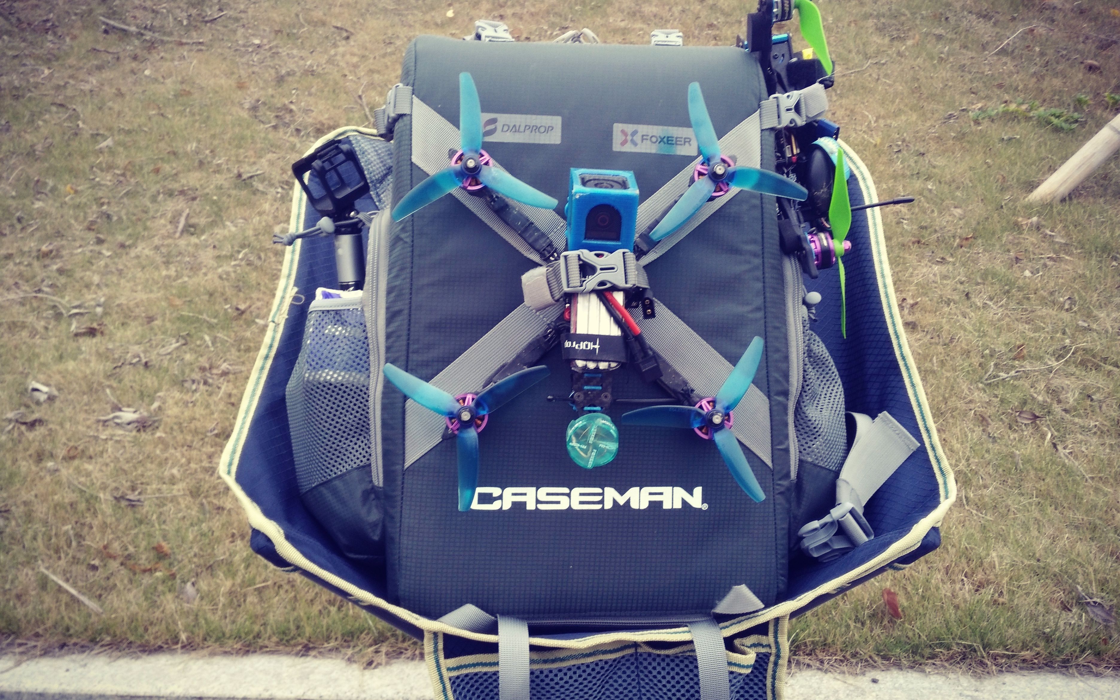 tomfpv 告诉你tom的穿越机背包里究竟放了什么东西