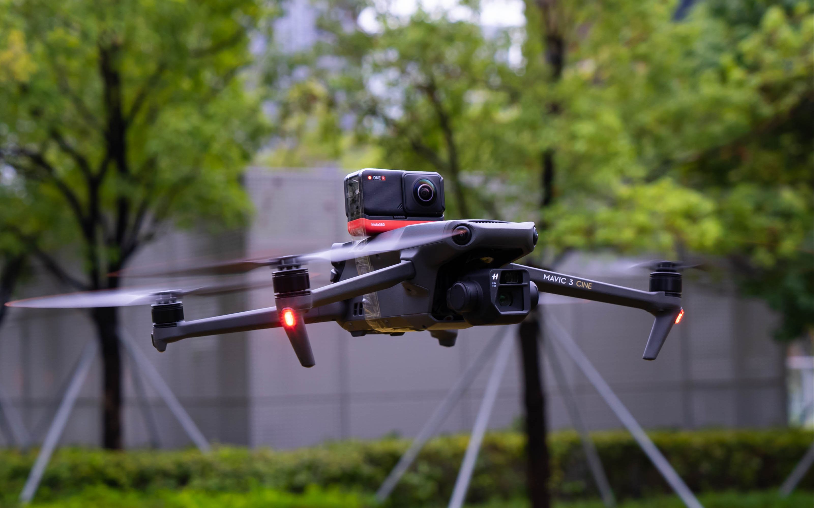 【dji mavic3 x insta360】vr坐无人机视角穿越天空之城