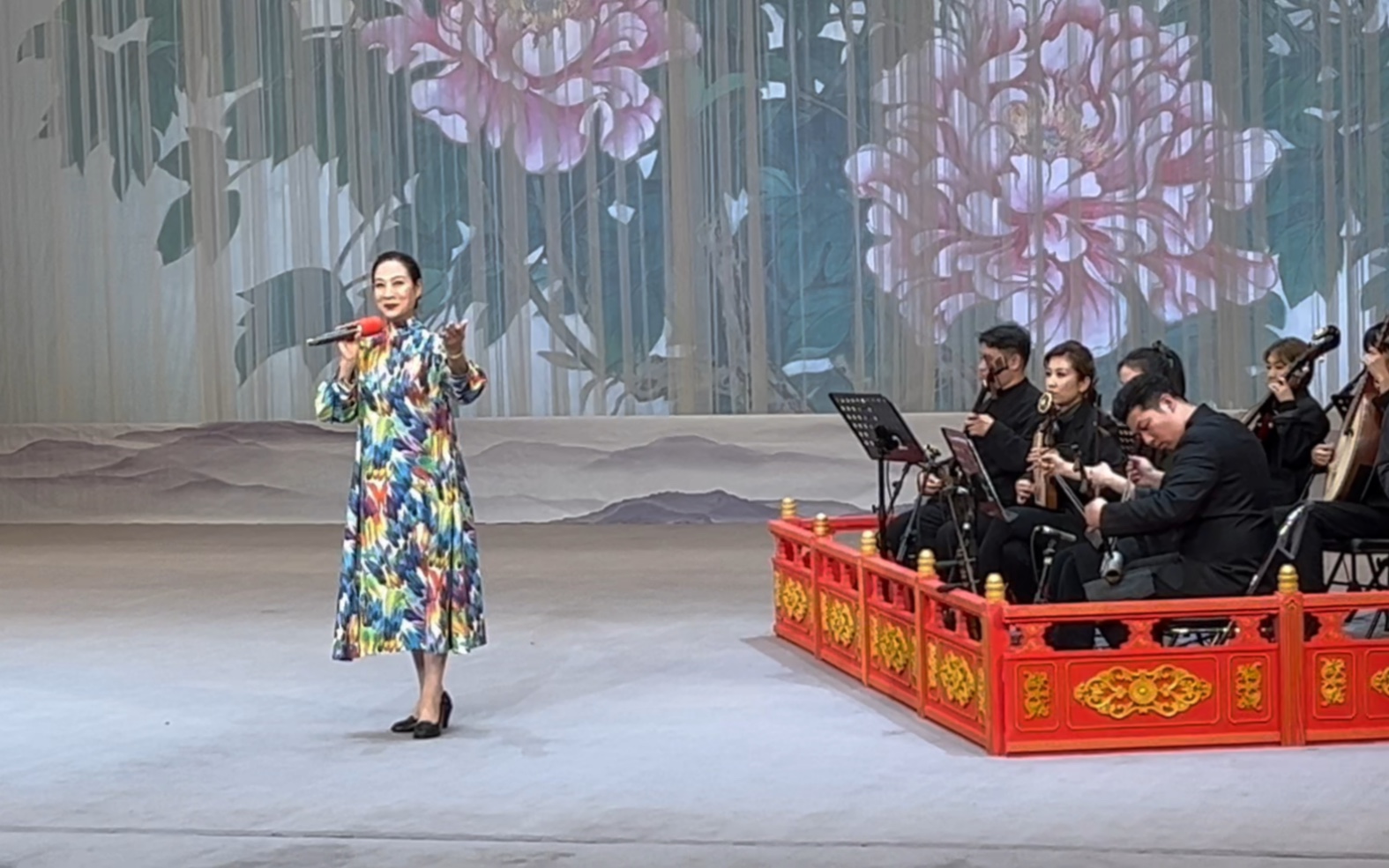 京連隴青 國家京劇院名劇名段賑災義演《鎖麟囊》(一霎時,團圓)李海燕