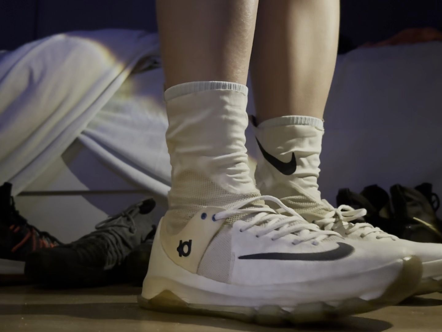 kd8,但是破损不堪.