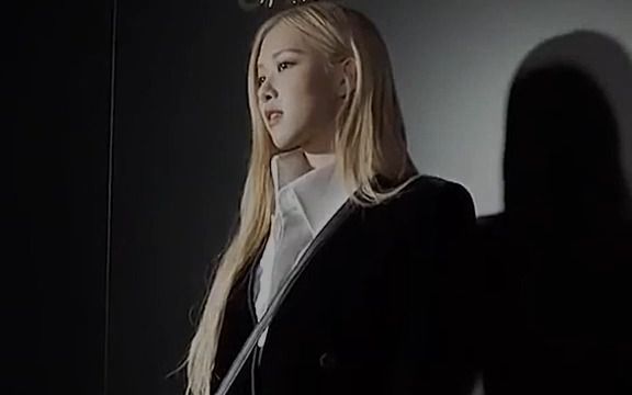终于明白什么是名媛气质!#rose朴彩英 #高清 #blackpink新歌mv