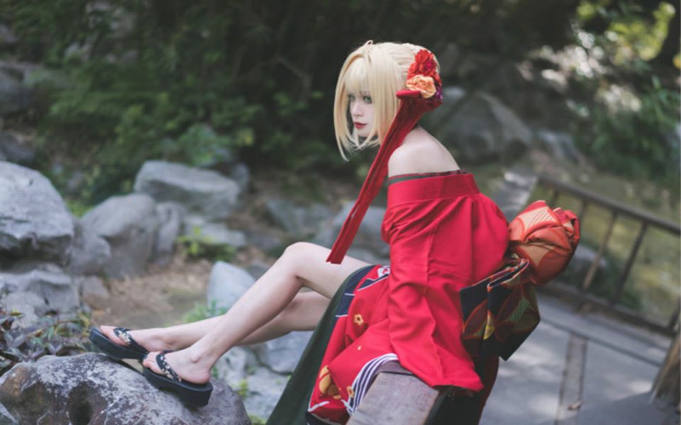【尼禄】小姐姐cosplay和服尼禄,这也太美了,身材好颜值还高!