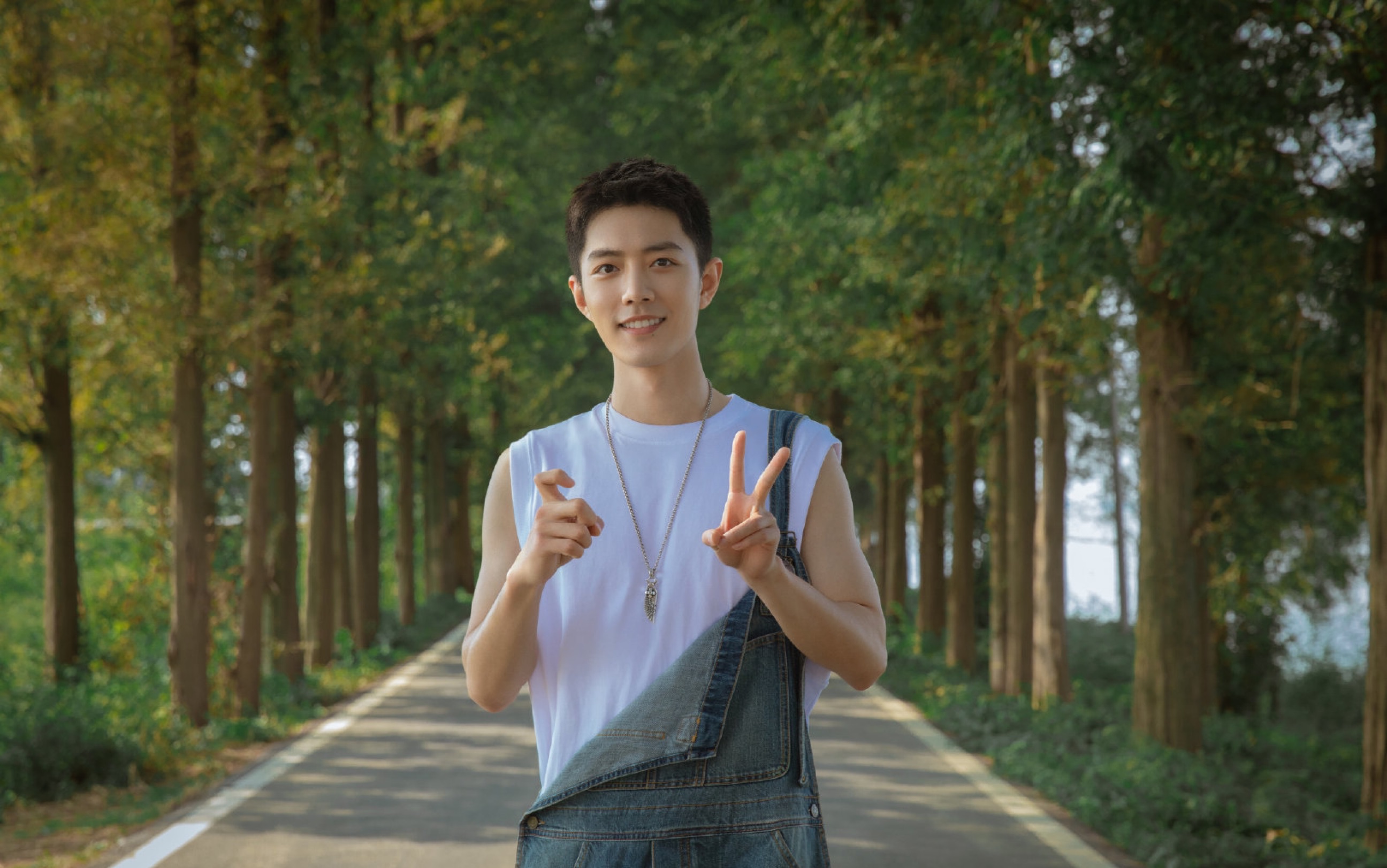 宝藏男孩肖战生日快乐,所有的不开心都止步于此吧!未来可期