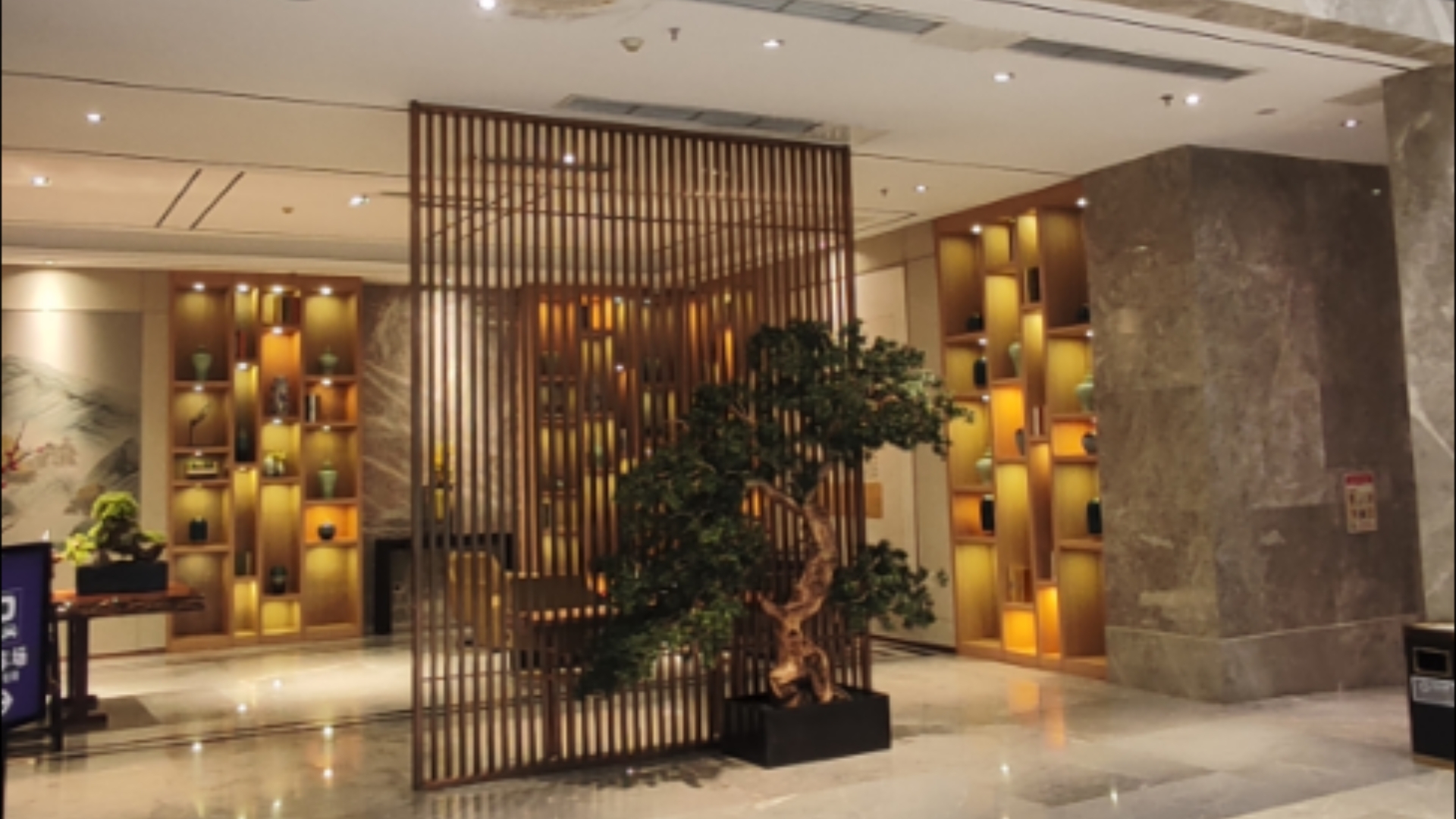 打卡巴中丽景图腾酒店