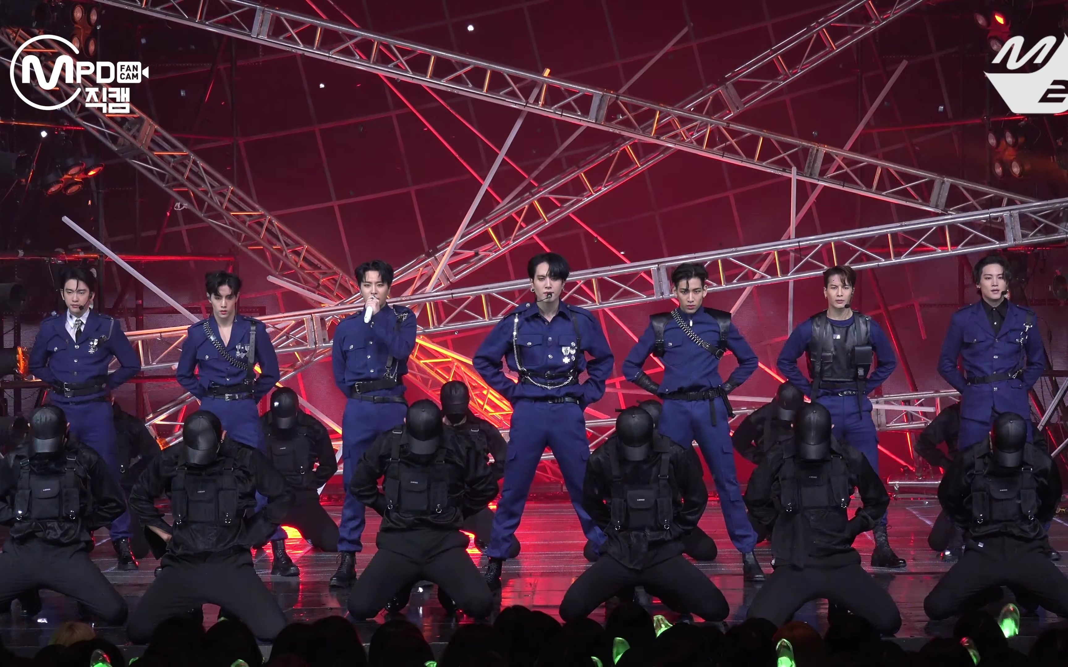 got77个狂野战士的crashburn舞台版直拍版这就是所谓制服诱惑吧