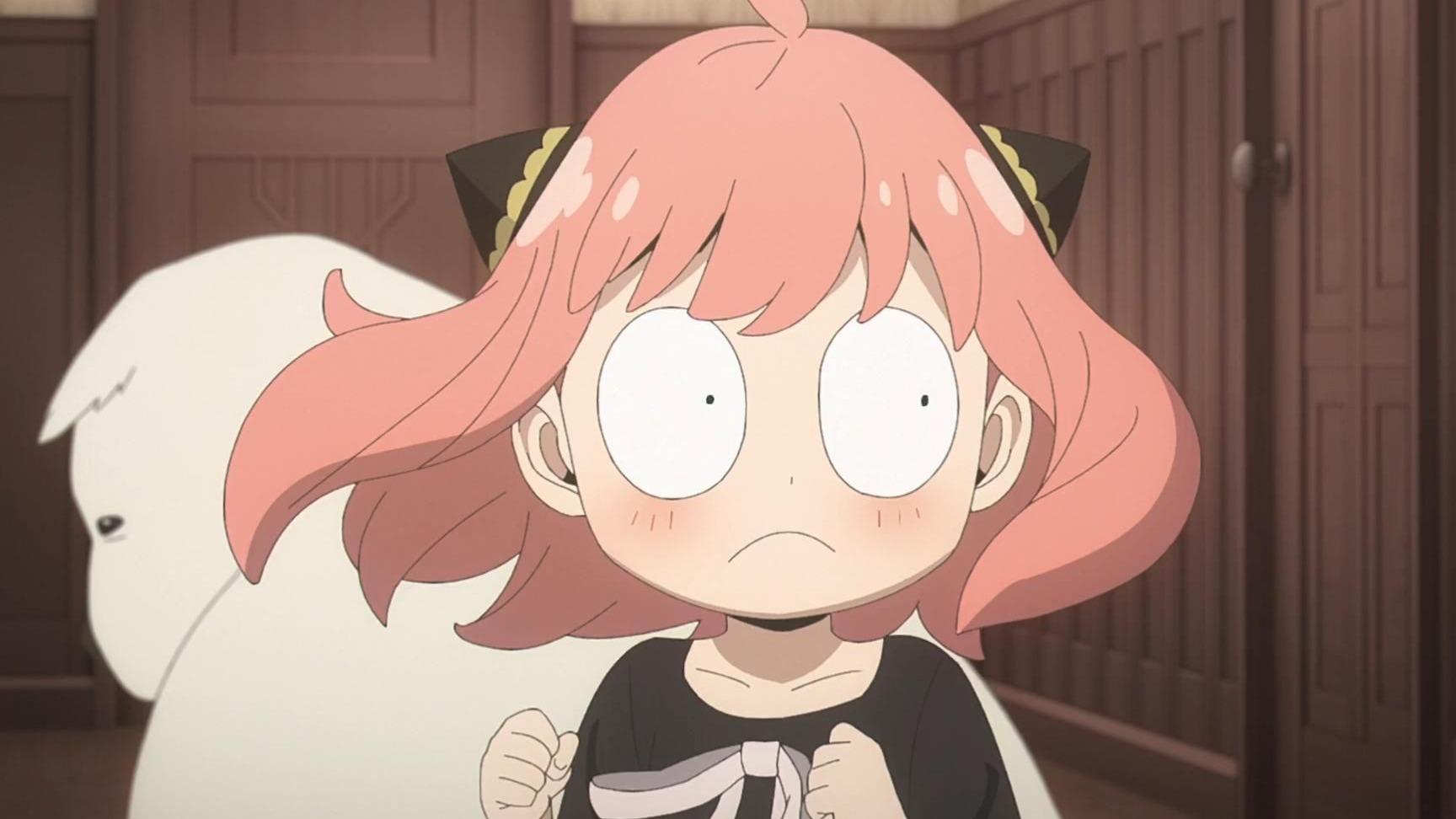 卡哇伊!摇头晃脑的阿尼亚,太可爱了吧!