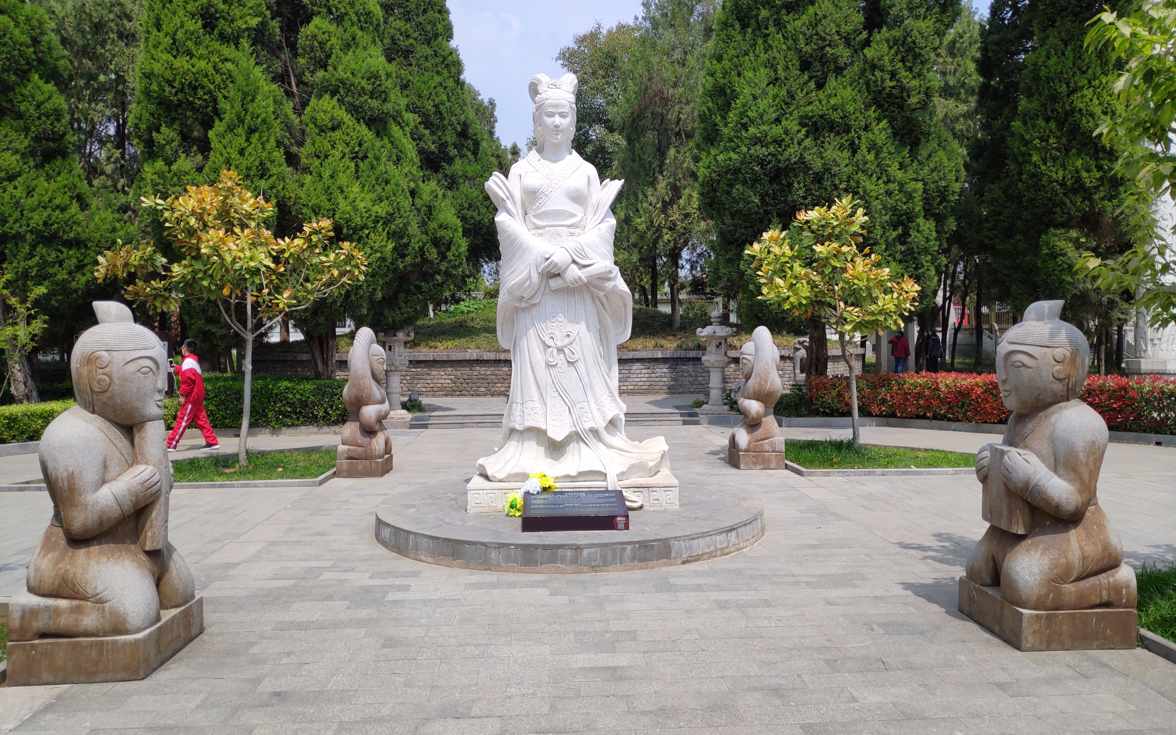 旅拍安徽宿州灵璧虞姬墓,霸王别姬的动人故事一直在流传