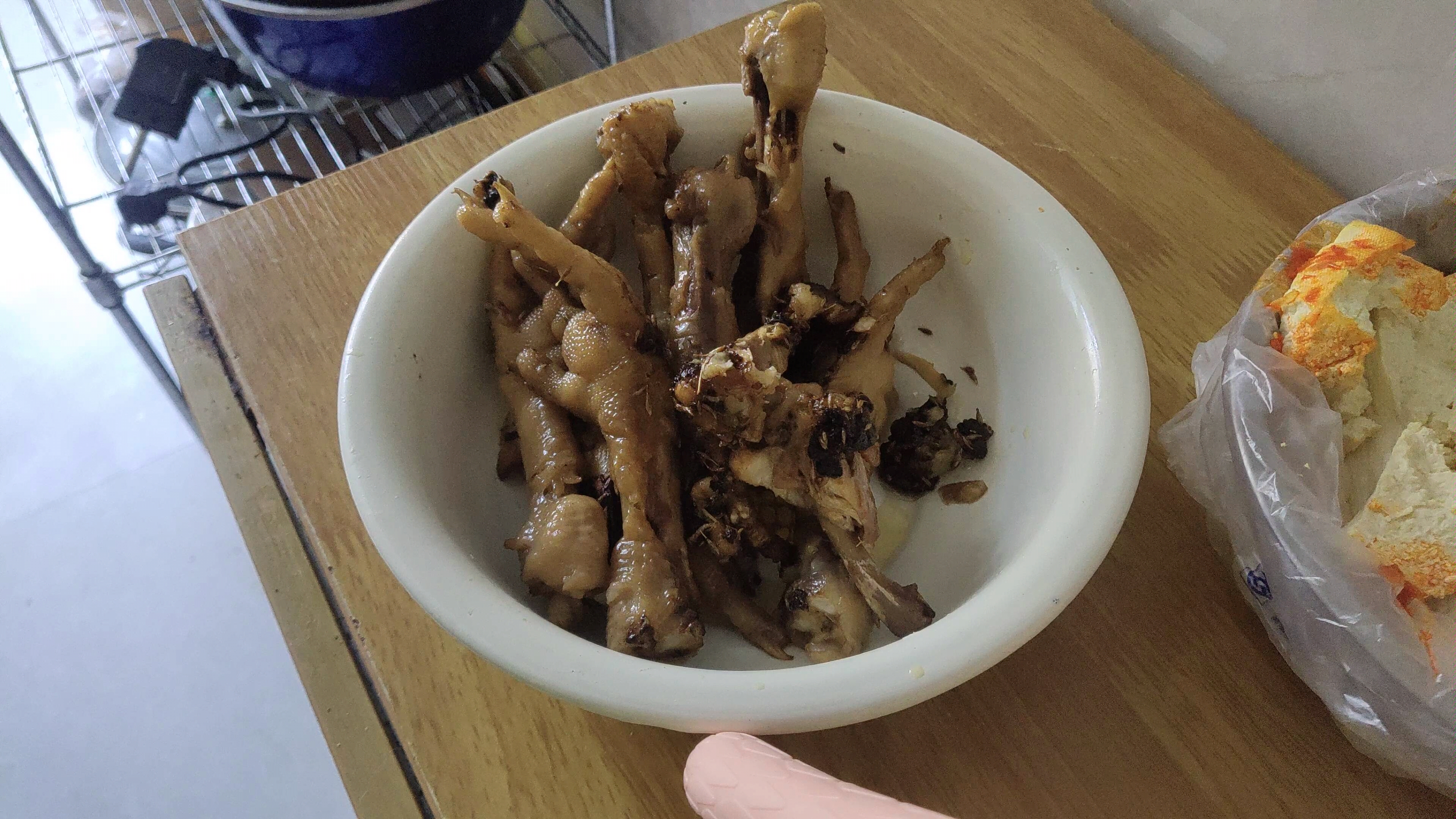 2020年四月2日吃中午饭记录:今天吃鸡爪子