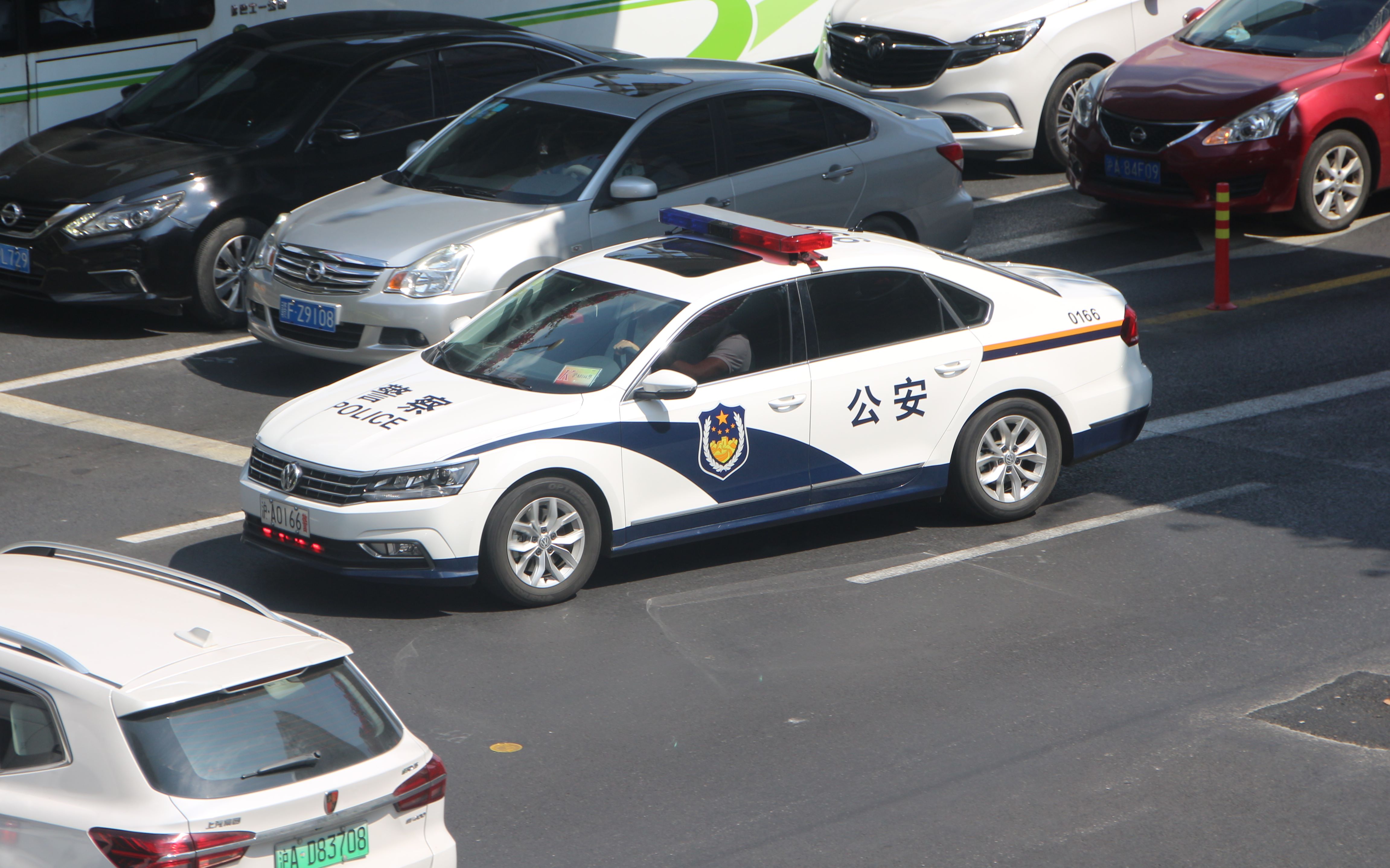 上海萨博班警车图片