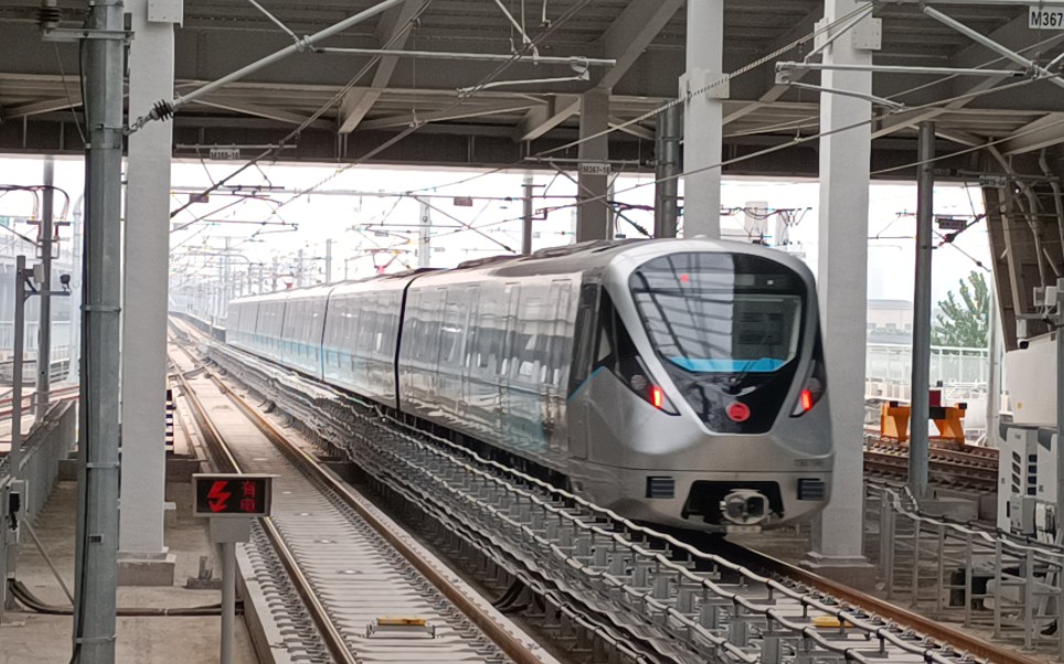 杭州地铁机场快线(十九号线)知行路下行出站