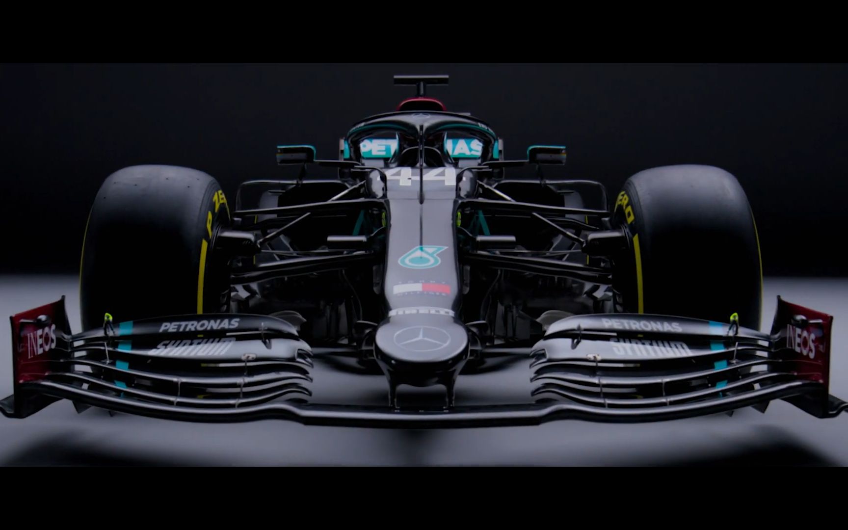 f1赛车里的黑色魔王—奔驰w11