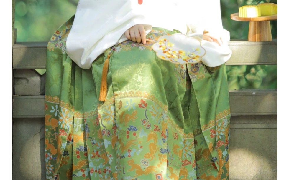 【闲鱼开箱】兰若庭如意松鼠马面裙九新绿色