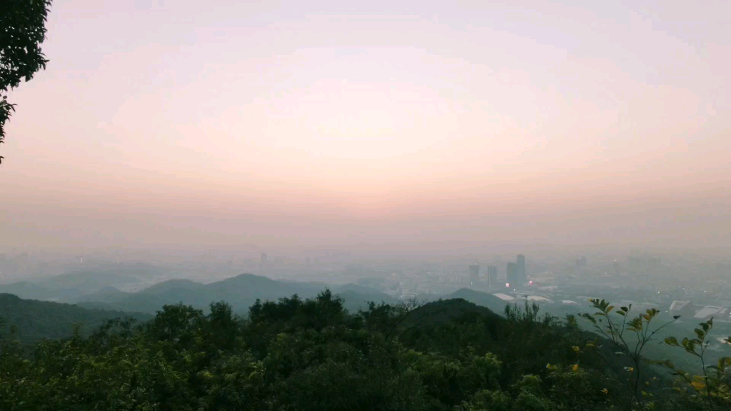 广州白云山|从南门到摩星岭再到西门|会当凌绝顶,一览众山小哔哩哔哩bilibili