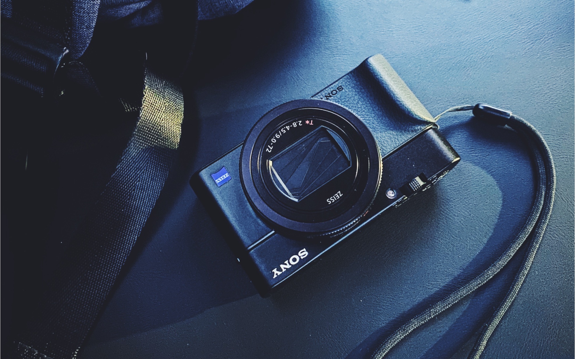 索尼黑卡7 rx100m7 首次街拍 觉得画质如何呢 长焦拍摄和对焦速度真的