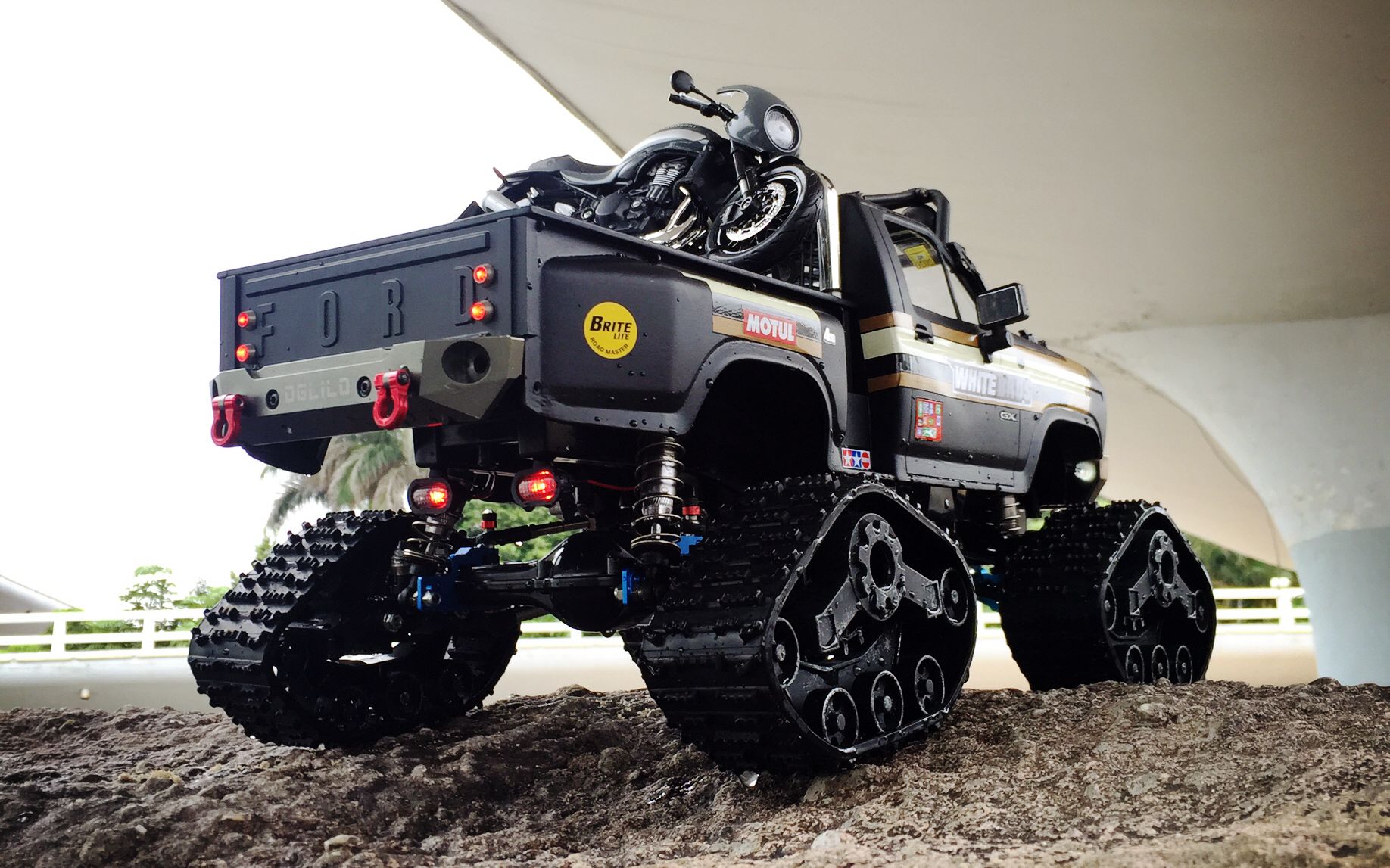 田宫cc01-福特f150履带车沙滩刨沙