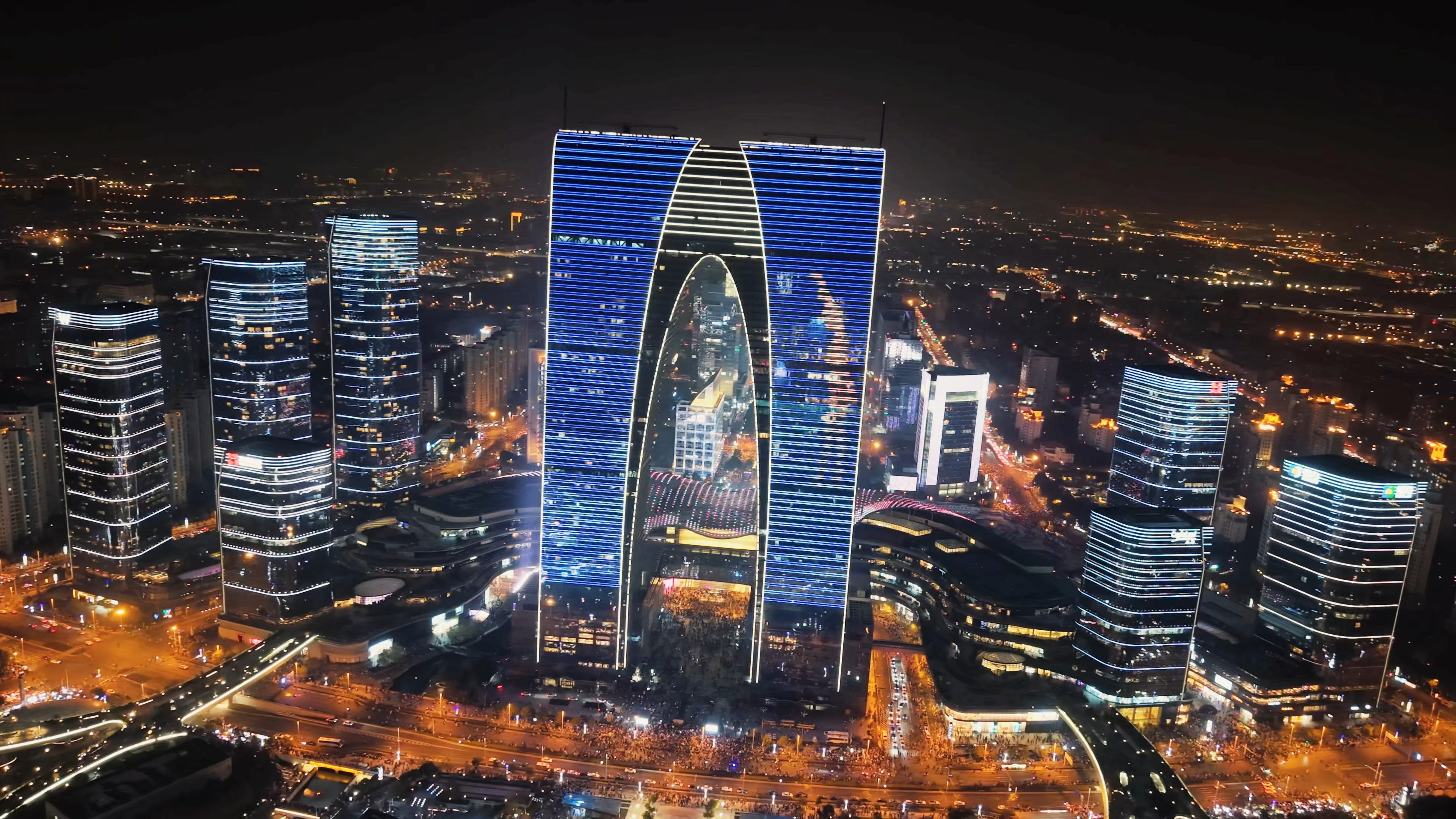 航拍视角带你感受苏州的顶级夜景