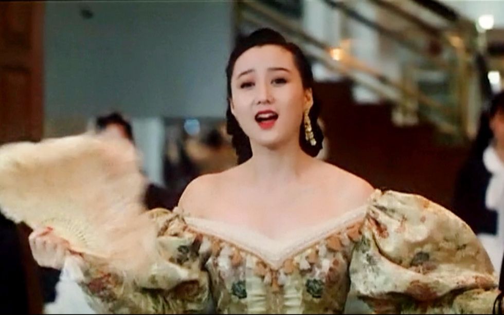 为周润发几百亿身家利智无所不用其极,拜金女形象演得真滑稽!