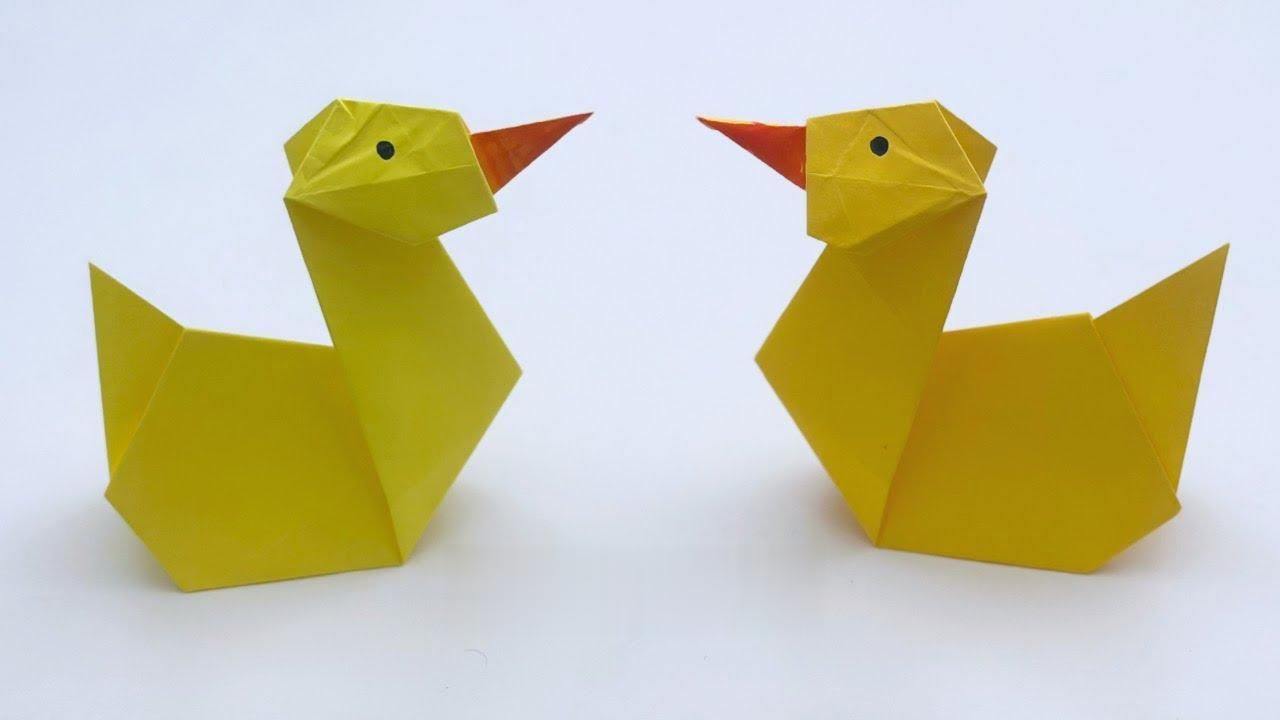 今天我们来制作一个折纸鸭子玩具!