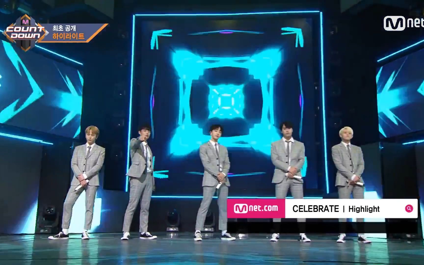 [图]【LIVE中字】HIGHLIGHT - Celebrate @M Countdown