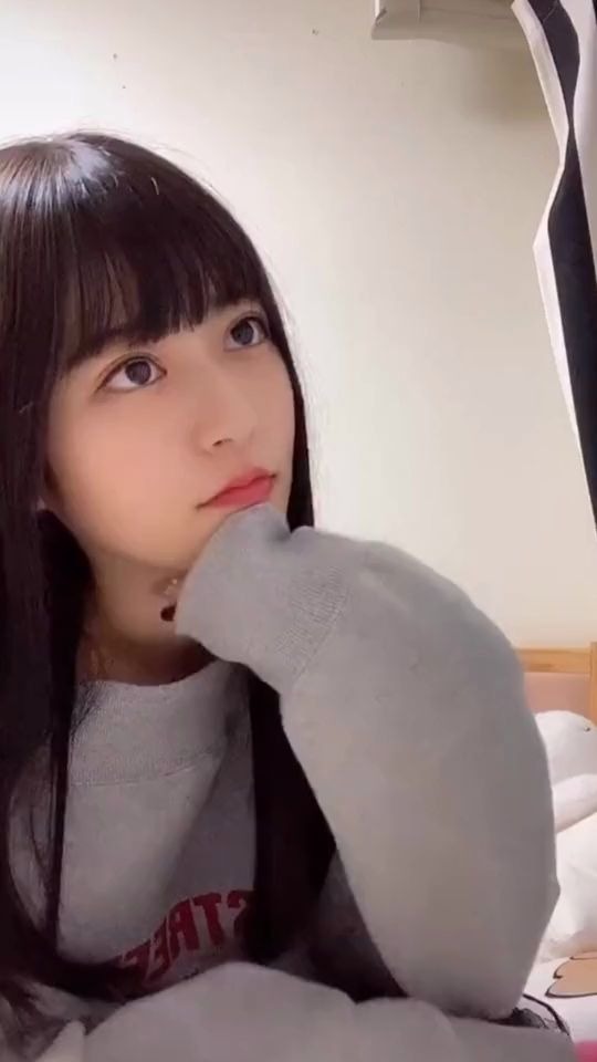 静静地等一个你出现 17岁72【日韩美少女自拍第002期】_哔哩哔哩