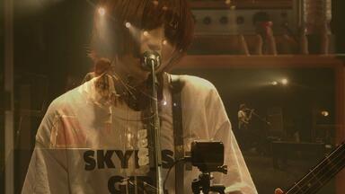 Amazon.co.jp: BRiNG iCiNG SHiT HORSE TOUR FiNAL 
