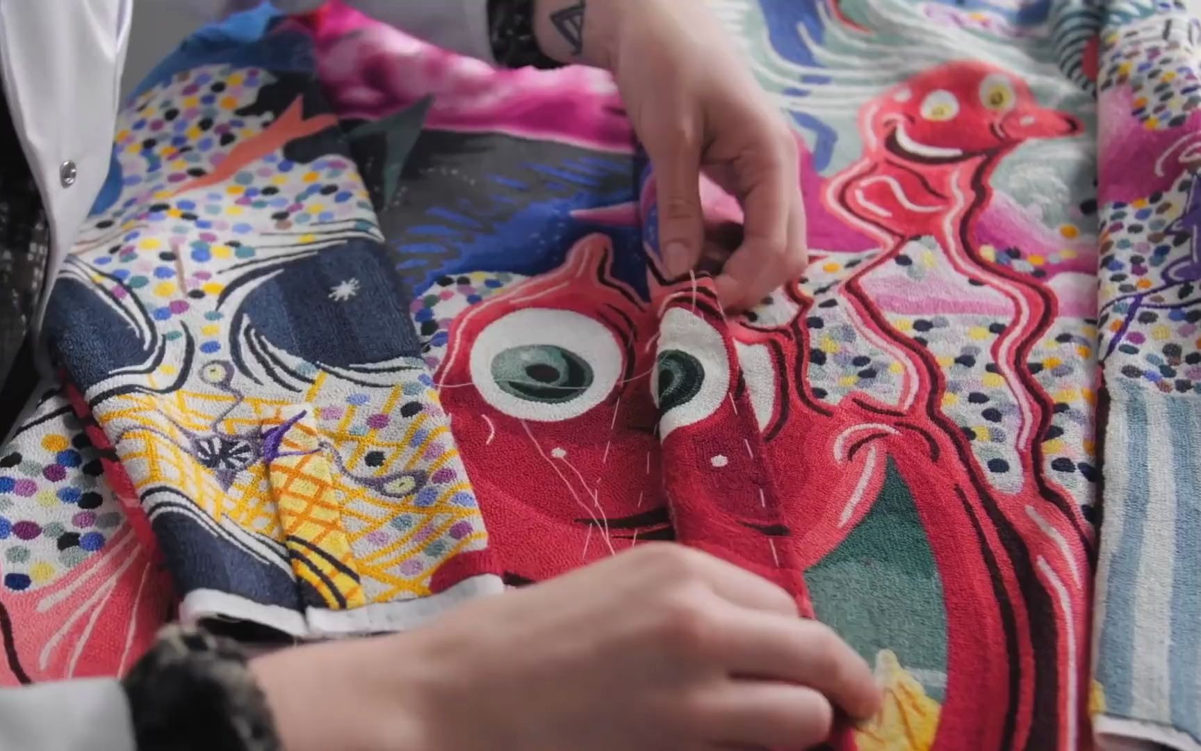 活动作品dior中国传统刺绣打籽绣